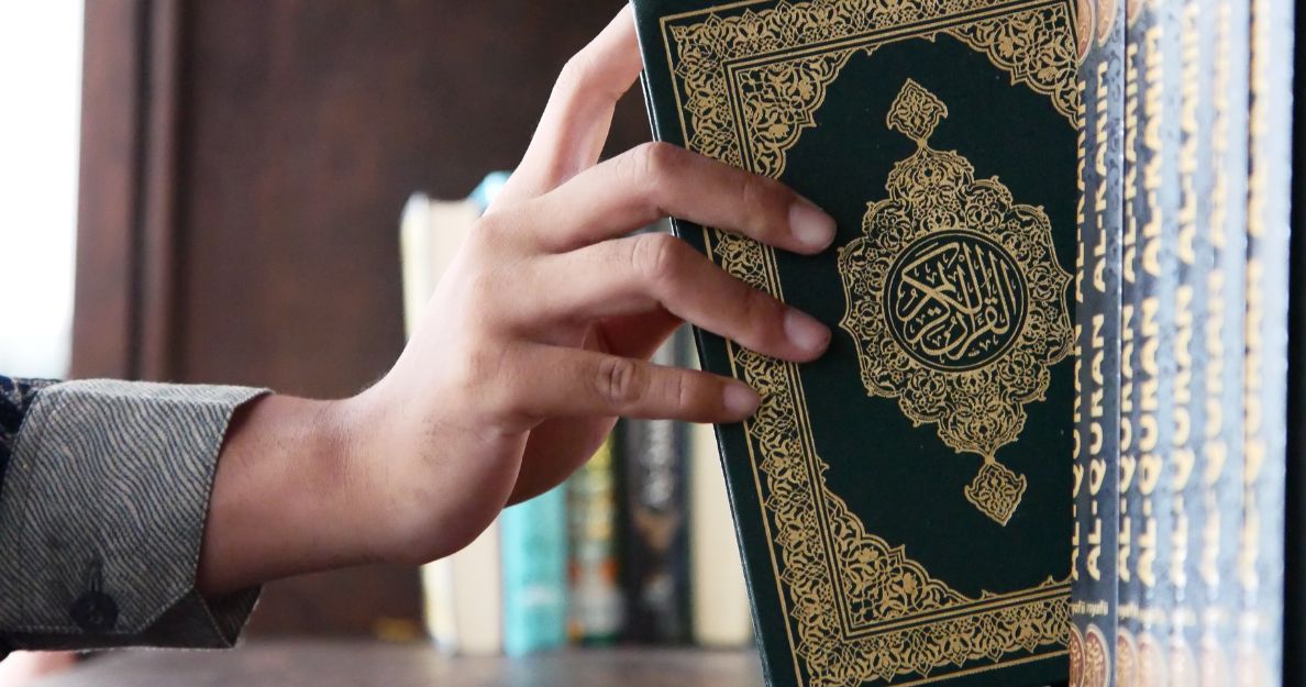 Benefits of Taking Quranic Arabic Courses Online