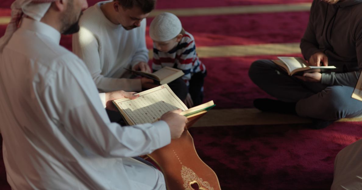 The Role of Teachers and Quran Classes in Memorization